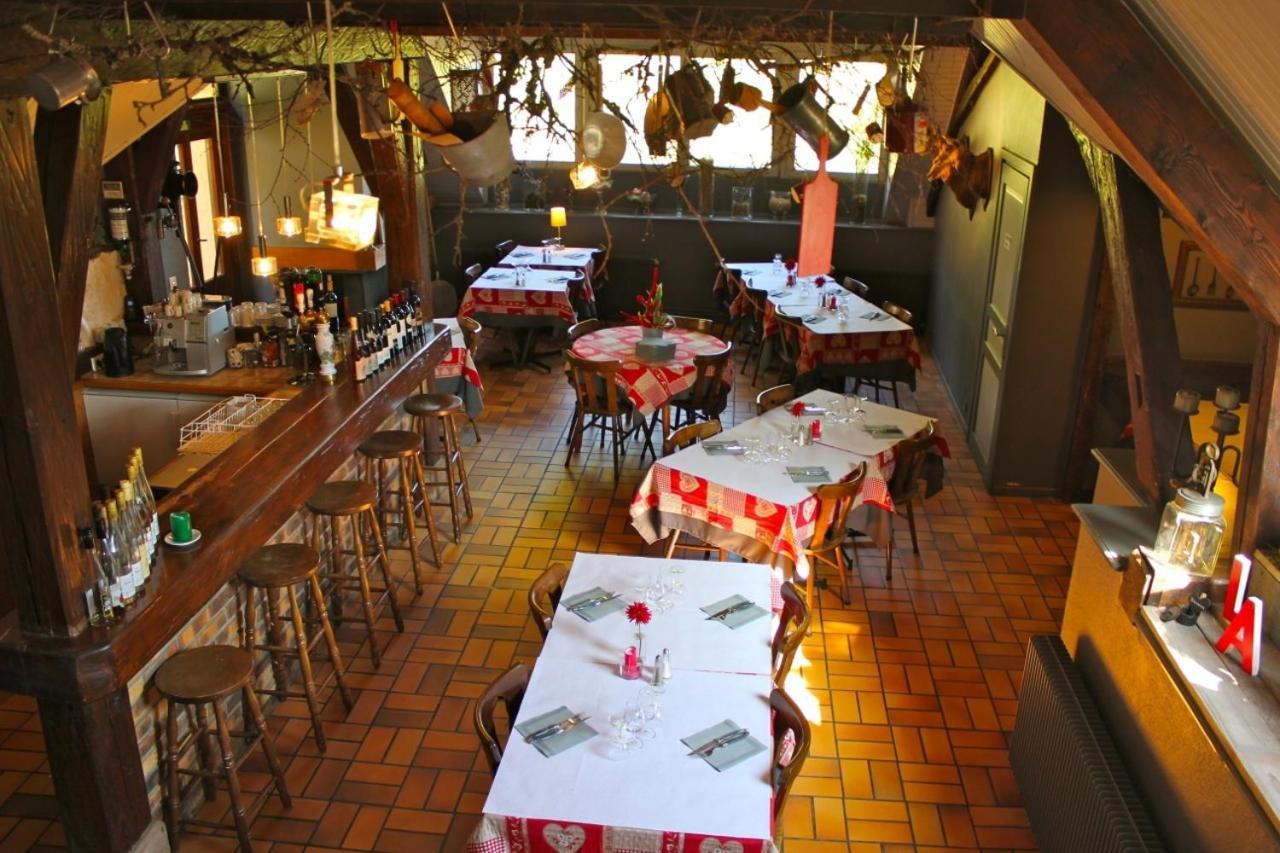 Hotel Restaurant Domaine De Basil Orbey Esterno foto